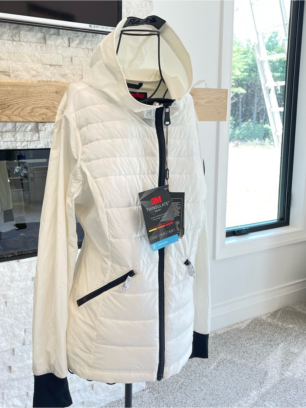 NEW Pajar Women's White Hooded Quilted Puffer Jacket with Black Trim
